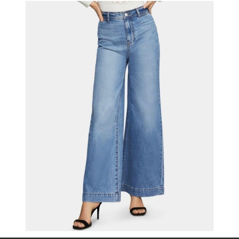 BCBGMaxAzria Light Blue Wide Leg Flare Jeans